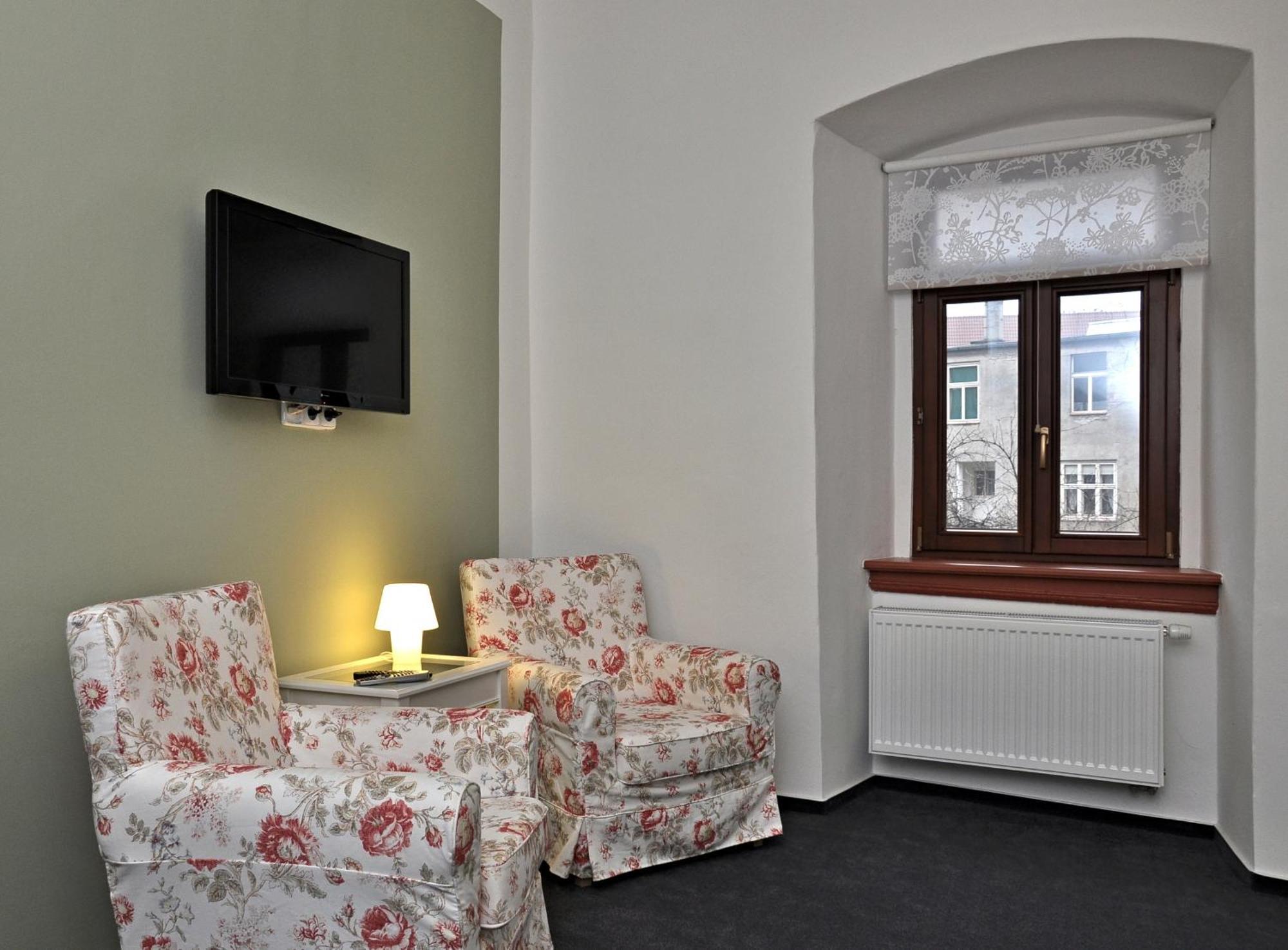Pension Pod Vezi Kolín Exterior foto